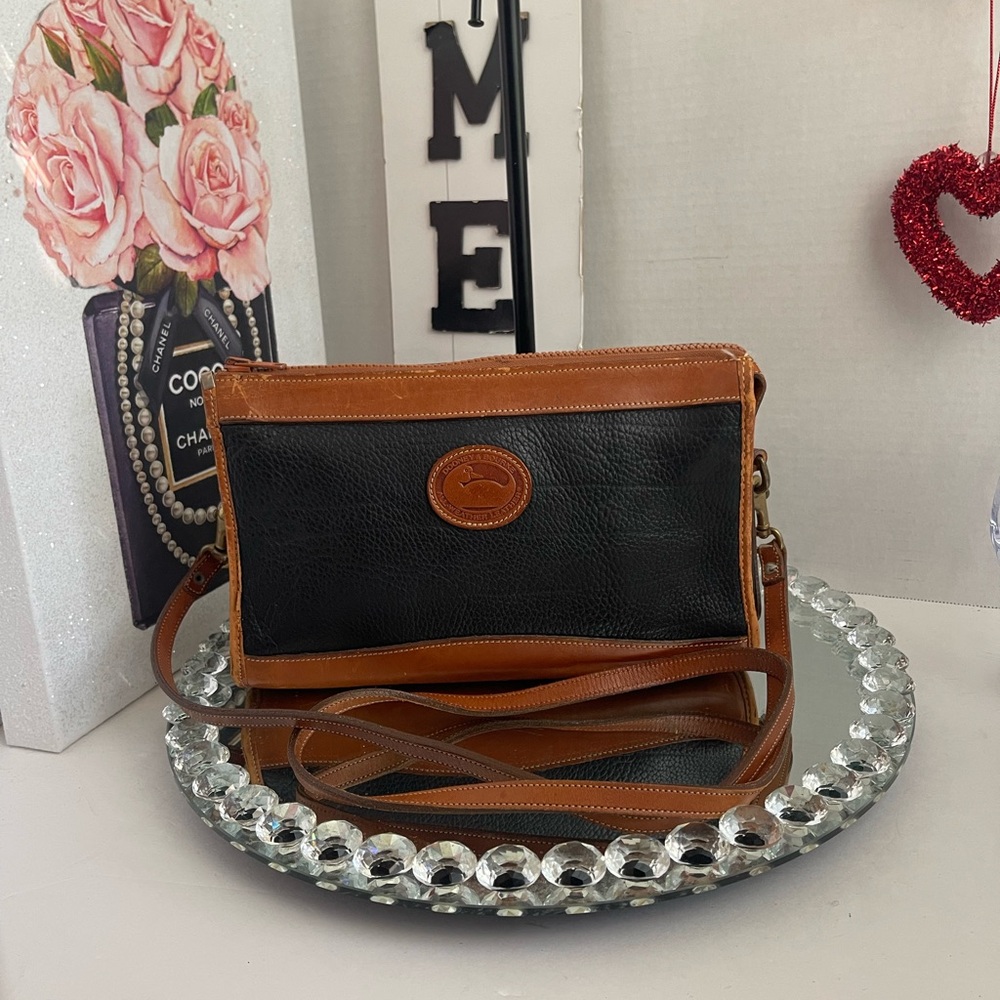 Dooney & Bourne vintage weather leather black and brown bag